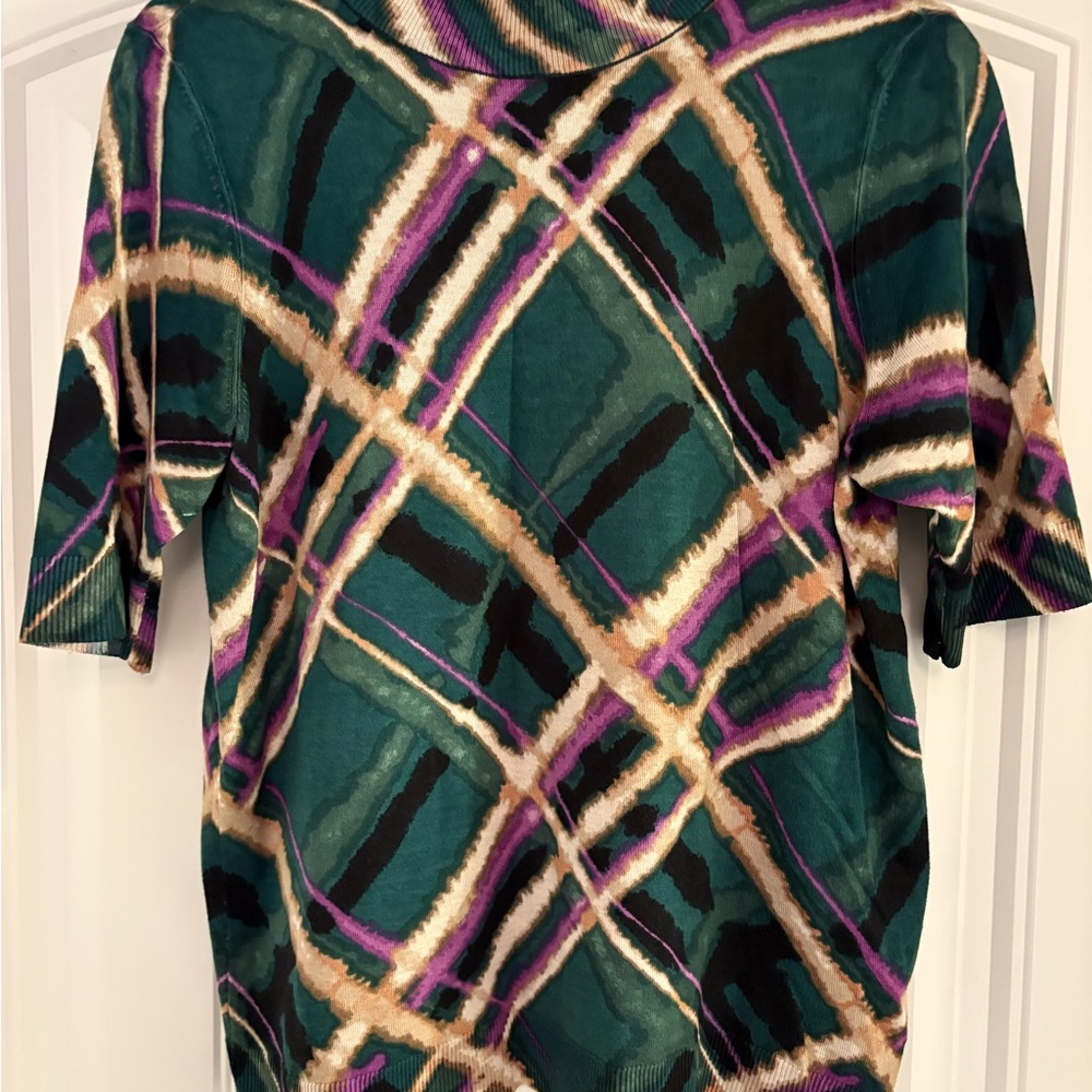 Chico's Lightweight Sweater in Vibrant plaid Size 2 ( large ) in New Condition